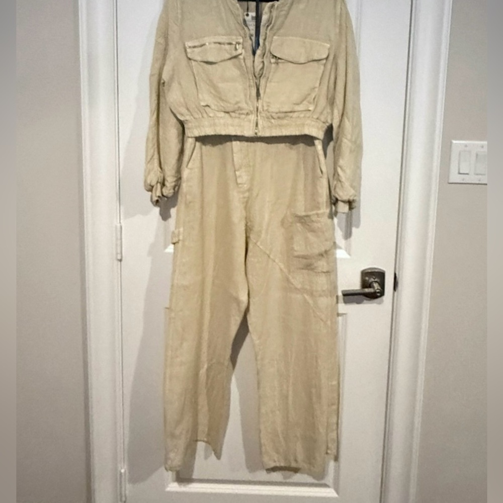 NWT ZARA Beige Linen Stylish Crossover Cargo Pant. Size Medium. - Picture 14 of 16